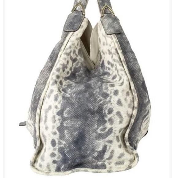 EUC. [Gucci] Authentic Python Stirrup Purse | Hobo Bag | Exotic Snakeskin Tote - Picture 4 of 16